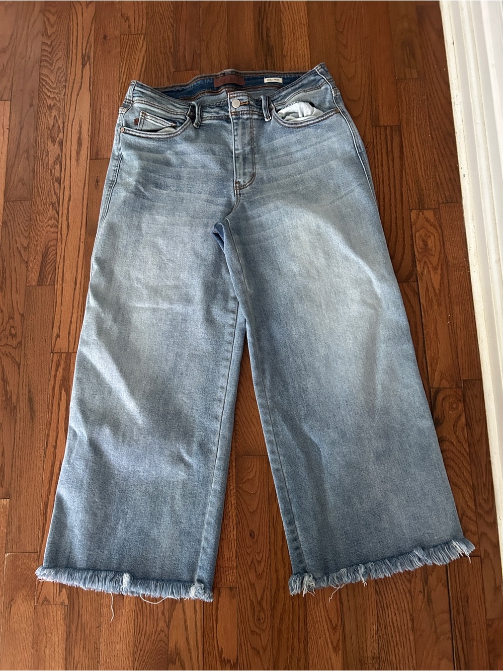 Judy Blue light Blue Wide-Leg Crop Jeans 14 w